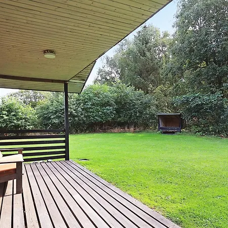 6 Person In Oster Assels